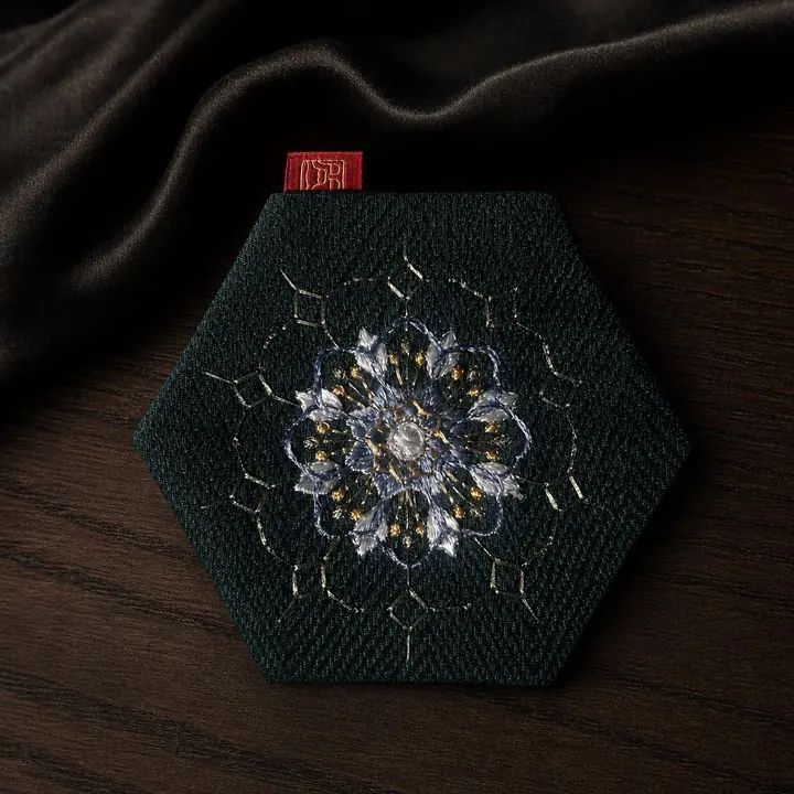 YIPIN Embroidered Tea Textile YPBD-005