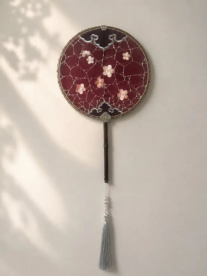 YIPIN Fine Fan | YPLS-001 | Ice-Crack Plum Embroidered Fan