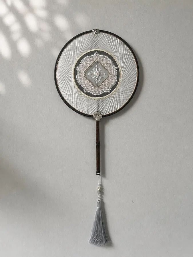 YIPIN Fine Fan | YPLS-005 | Moonlit Luo Silk Fan