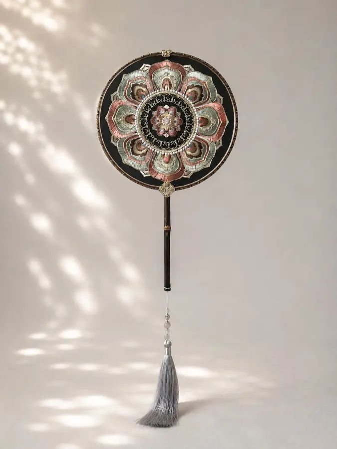 YIPIN Fine Fan | YPLS-015 | Baoxiang Rosette Fan