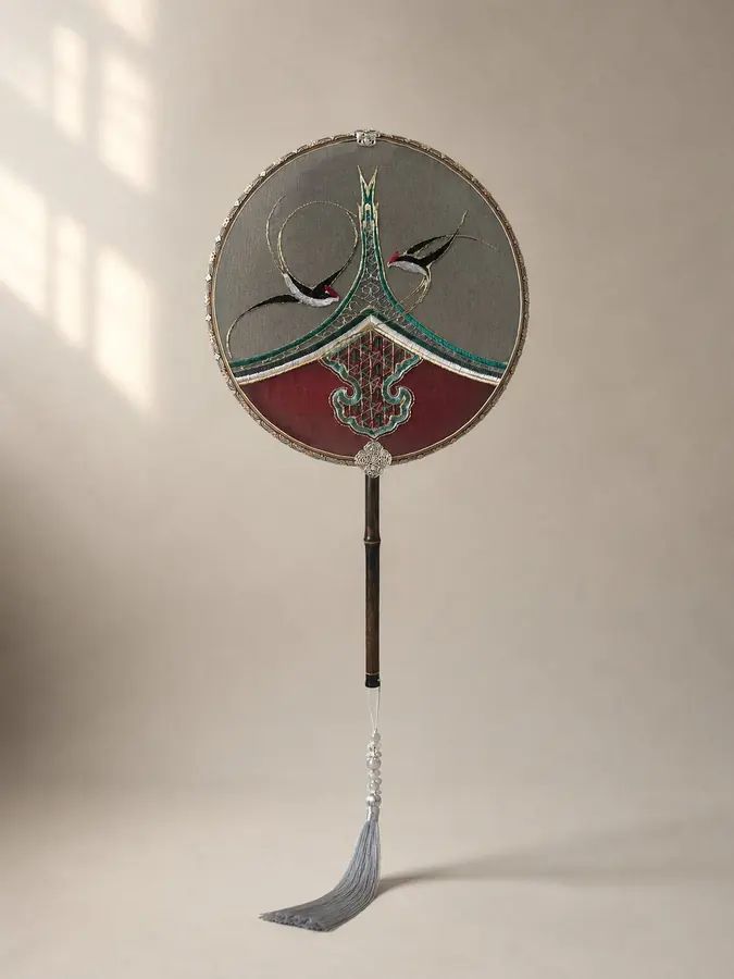 YIPIN Fine Fan | YPLS-016 | Spring Swallows Mountain Fan