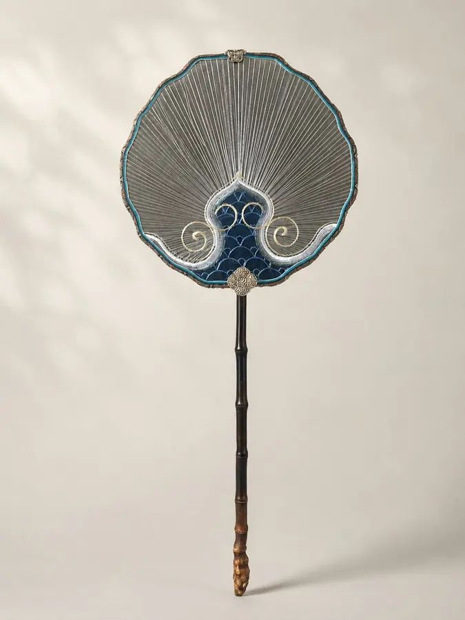 YIPIN Fine Fan | YPLS-018 | Premium Embroidered Fan