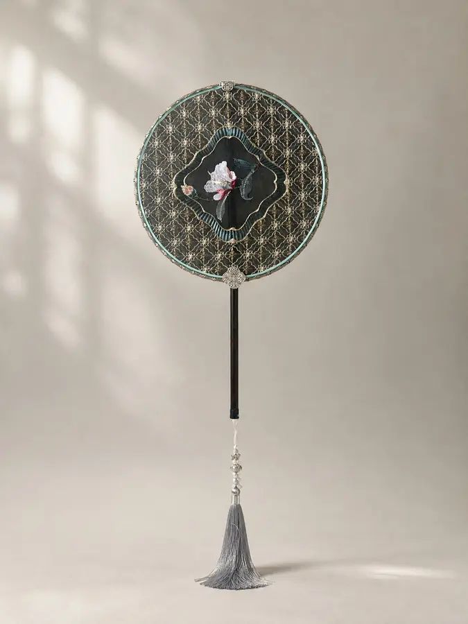 YIPIN Fine Fan | YPLS-023 | Camellia Blossom Fan