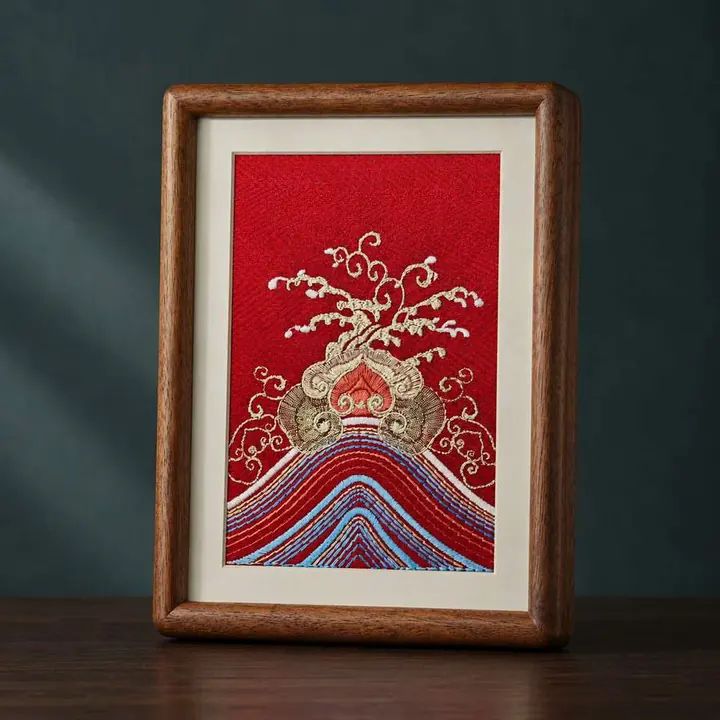Embroidered Display Pieces | YIPIN Embroidered Display Pieces | YIPIN
