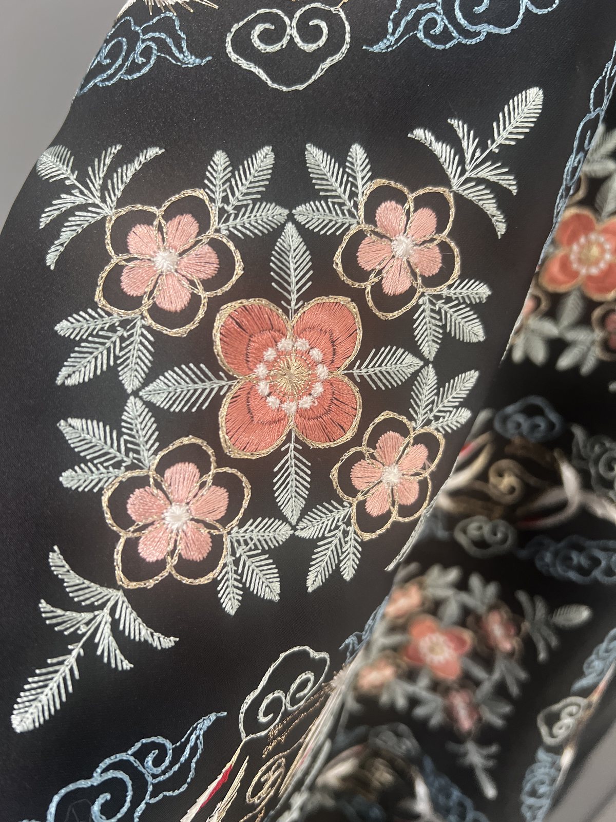YIPIN Embroidered Fabric YPML-005 detail 5