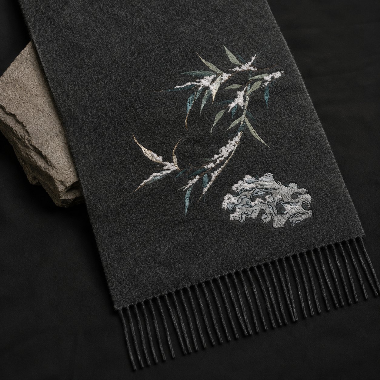 Embroidered Silk Accessory #qixiu-ypqx-003 detail 3