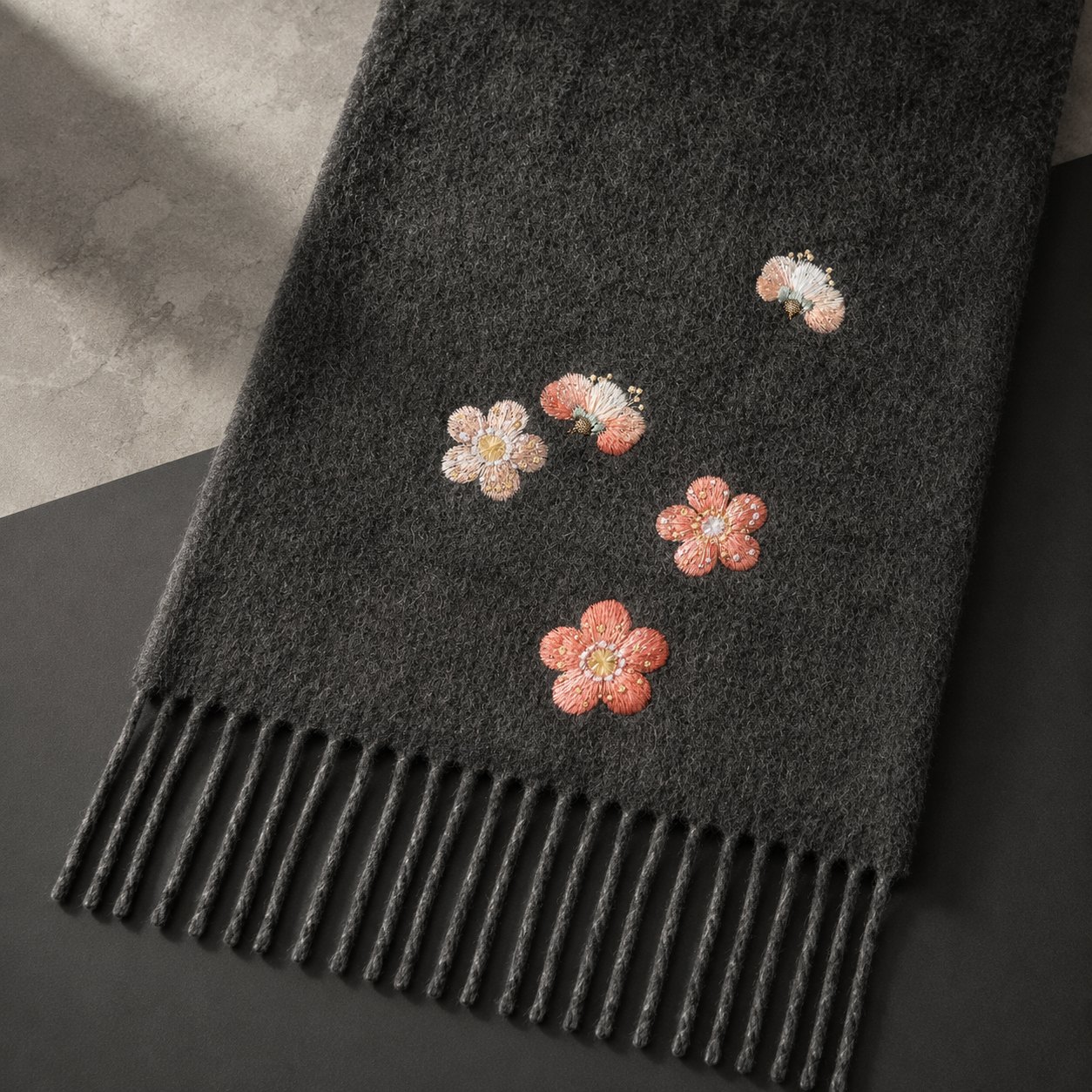 Embroidered Silk Accessory #qixiu-ypqx-008 detail 3