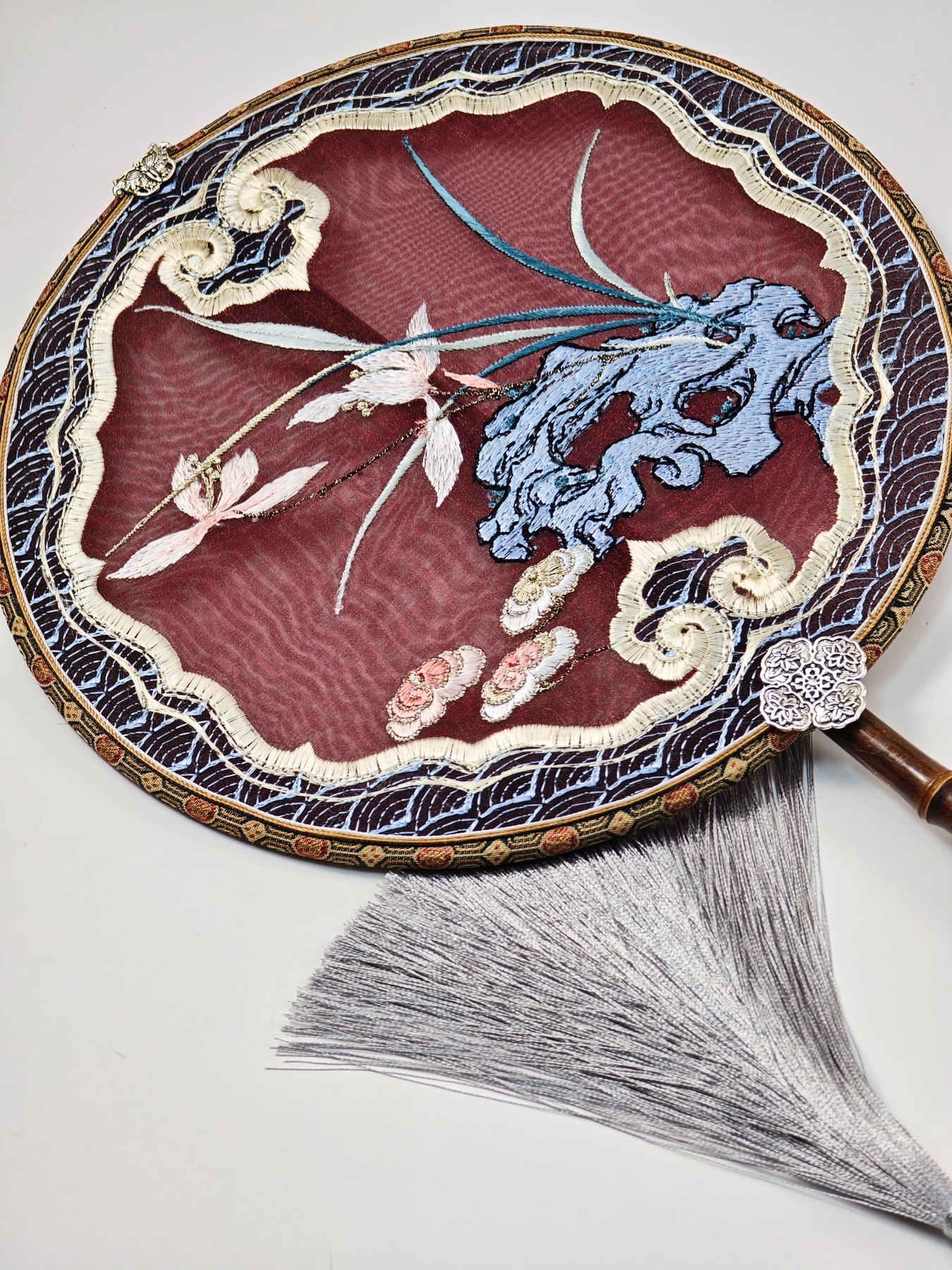 YIPIN Fine Fan | YPLS-010 | Lingzhi Orchid and Scholar Rock Fan detail 3
