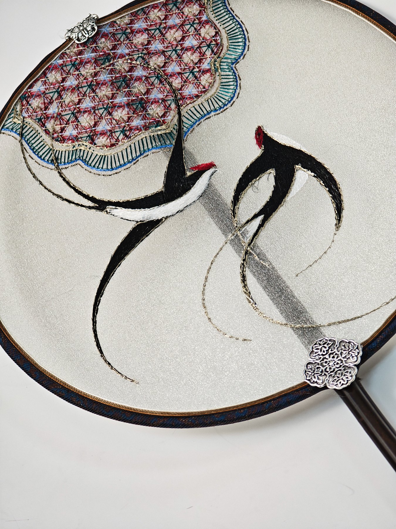 YIPIN Fine Fan | YPLS-014 | Returning Swallows Fan detail 6