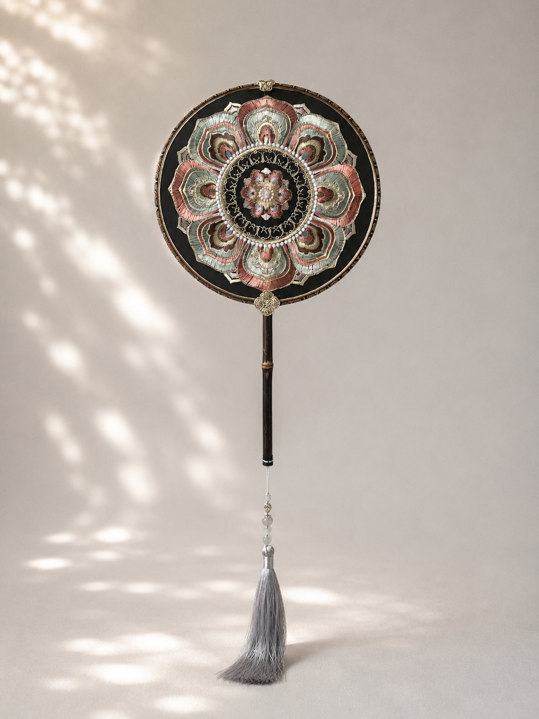 YIPIN Fine Fan | YPLS-015 | Baoxiang Rosette Fan