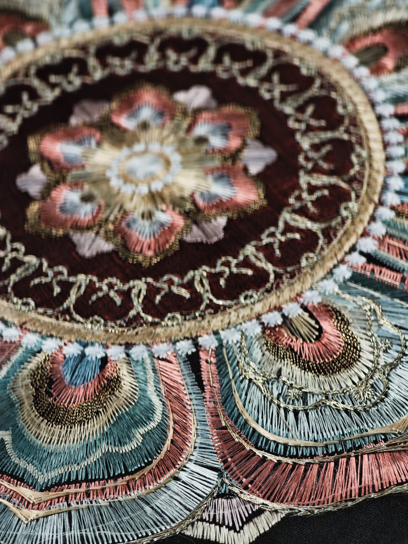 YIPIN Fine Fan | YPLS-015 | Baoxiang Rosette Fan detail 5