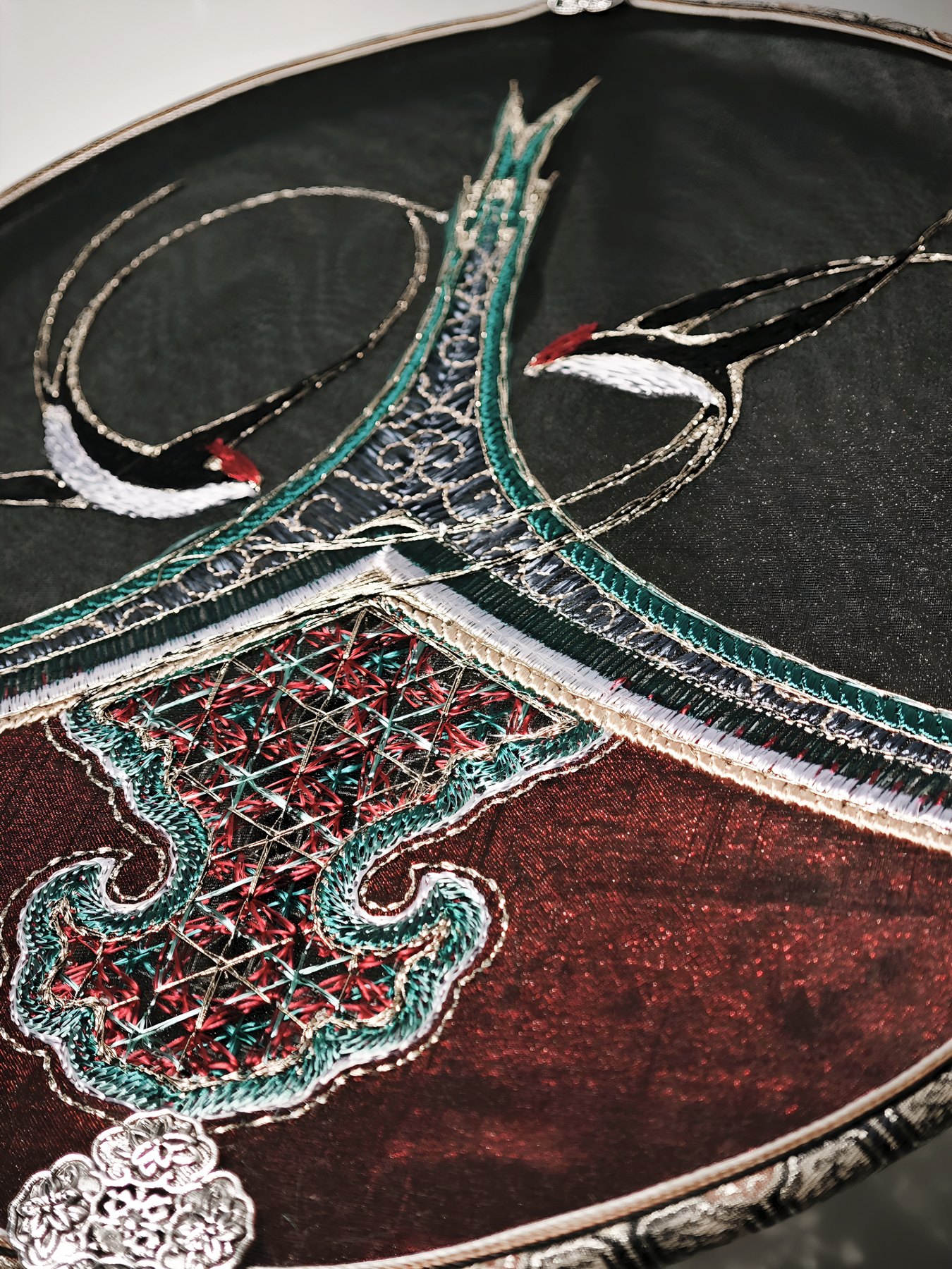 YIPIN Fine Fan | YPLS-016 | Spring Swallows Mountain Fan detail 4