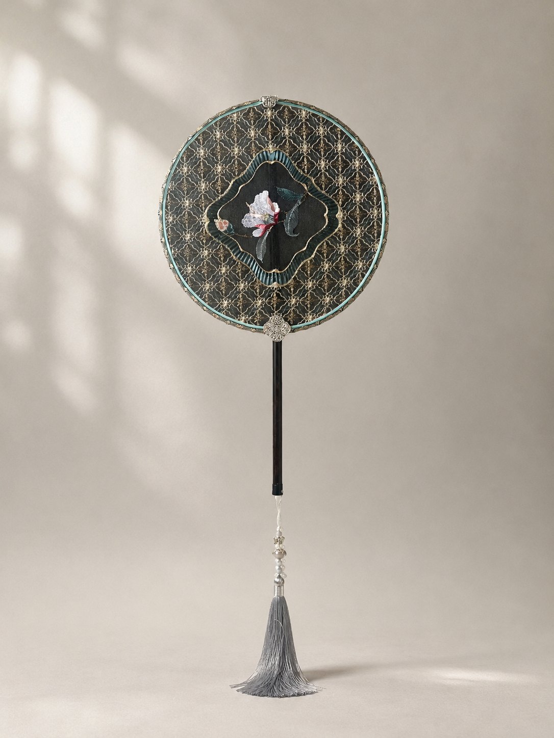 YIPIN Fine Fan | YPLS-023 | Camellia Blossom Fan