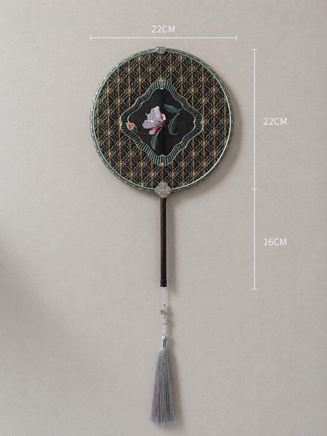 YIPIN Fine Fan | YPLS-023 | Camellia Blossom Fan detail 2